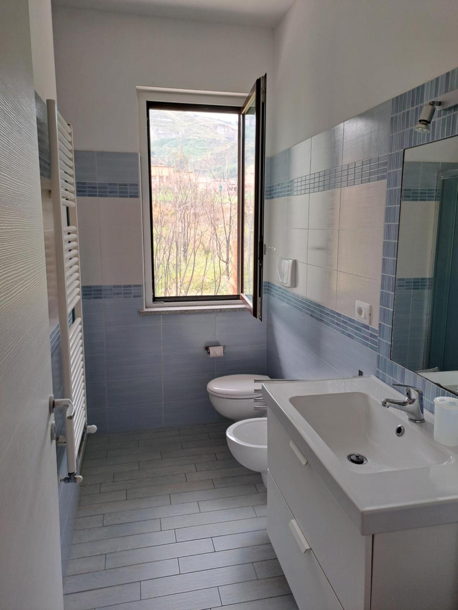 Ferienwohnung Terrazza Michelino Parghelia Exterior foto