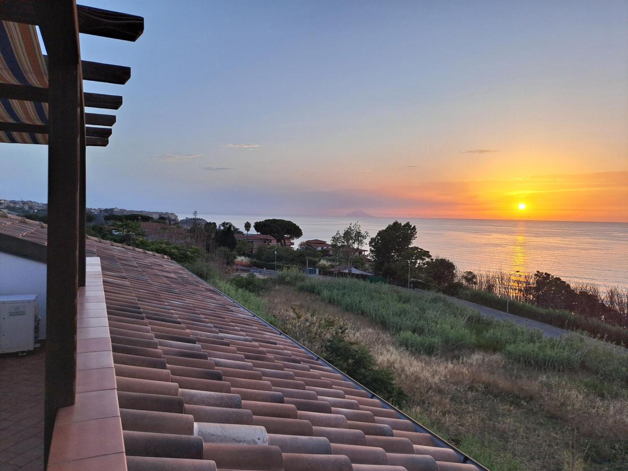 Ferienwohnung Terrazza Michelino Parghelia Exterior foto