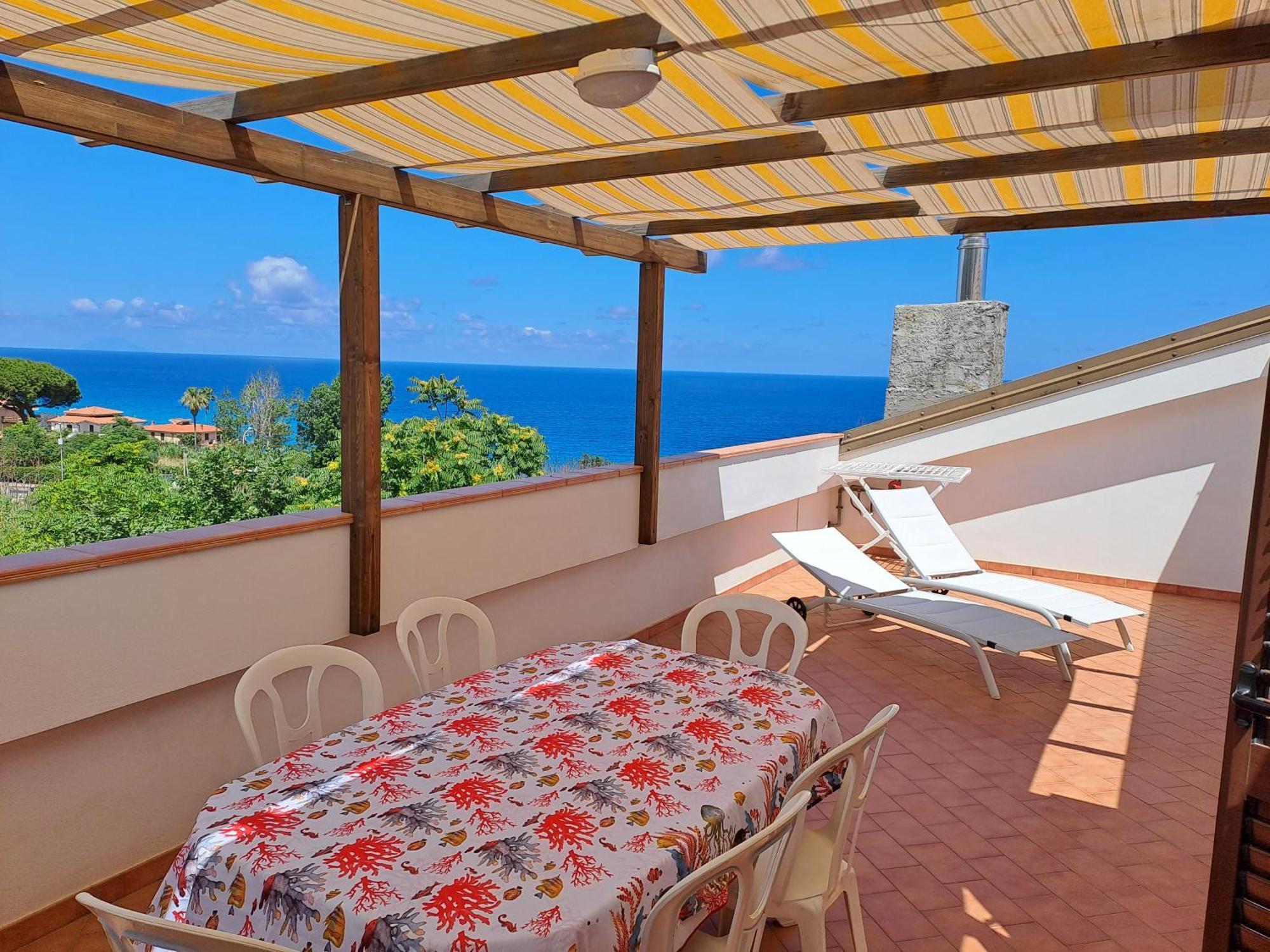 Ferienwohnung Terrazza Michelino Parghelia Exterior foto