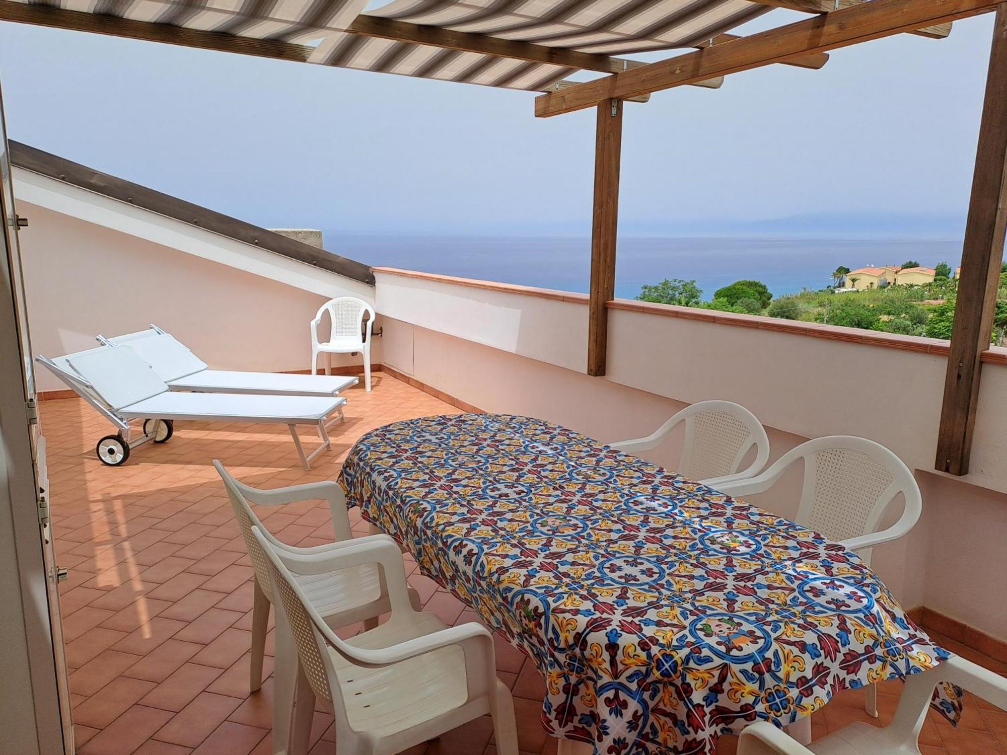 Ferienwohnung Terrazza Michelino Parghelia Exterior foto